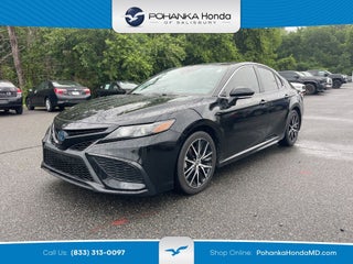 2022 Toyota Camry Hybrid SE