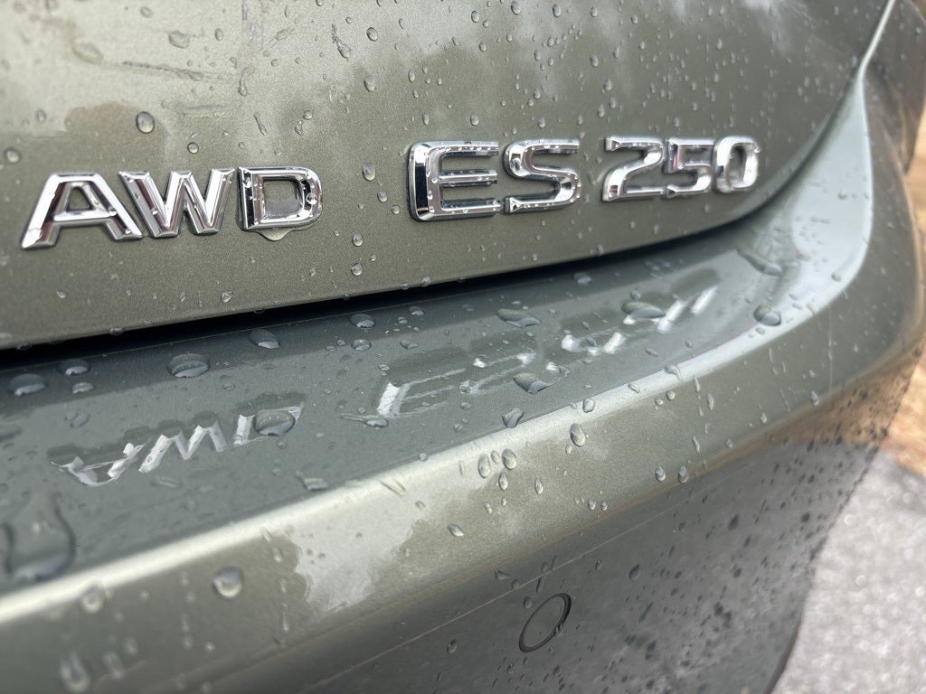2023 Lexus ES 250 AWD ** Pohanka Certified 10 Year / 100,000 **
