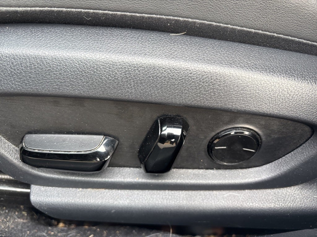 2023 Lexus ES 250 AWD ** Pohanka Certified 10 Year / 100,000 **