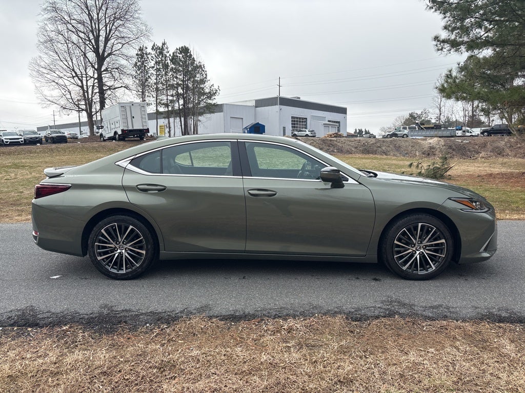 2023 Lexus ES 250 AWD ** Pohanka Certified 10 Year / 100,000 **