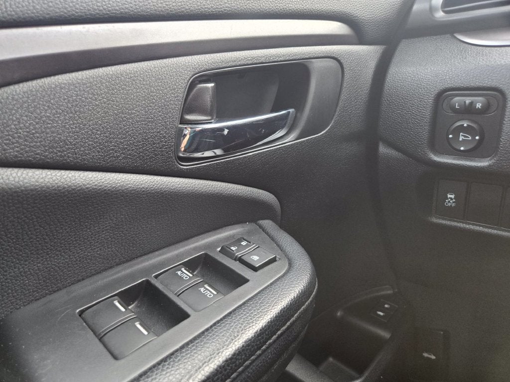 2016 Honda Pilot EX-L w/Rear Entertainment System