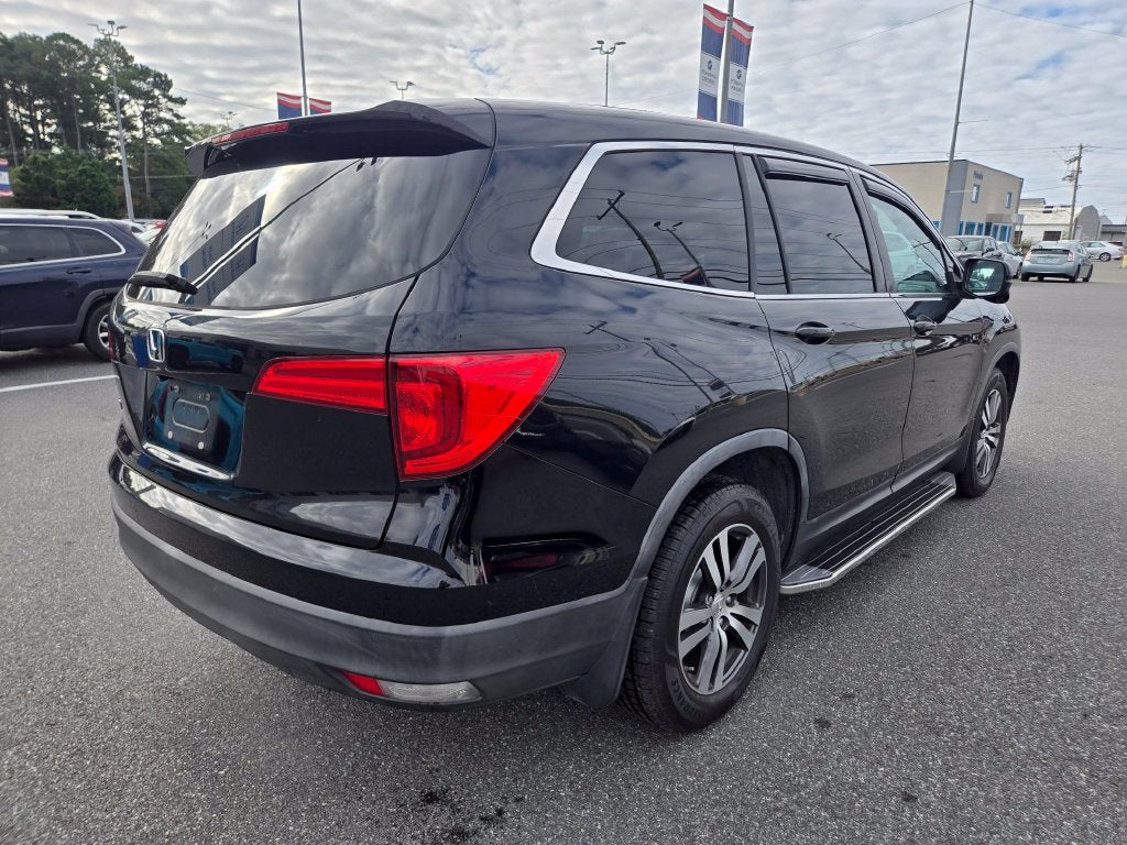 2016 Honda Pilot EX-L w/Rear Entertainment System