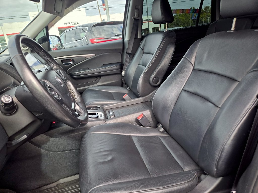 2016 Honda Pilot EX-L w/Rear Entertainment System