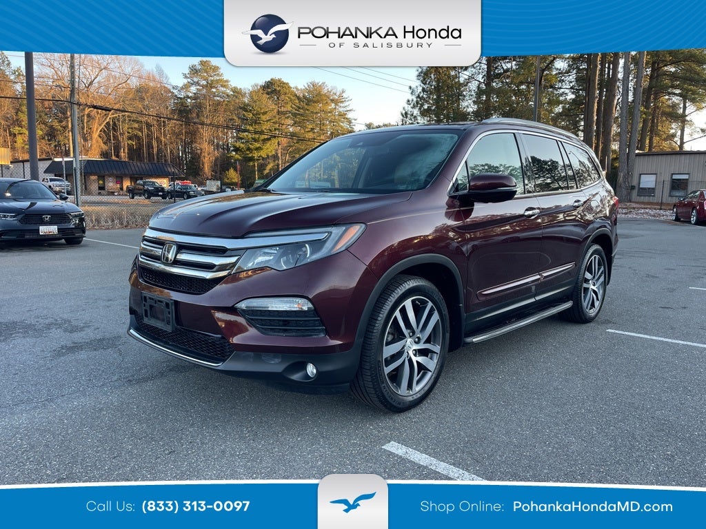 2017 Honda Pilot Touring AWD ** HondaTrue Used Certified **