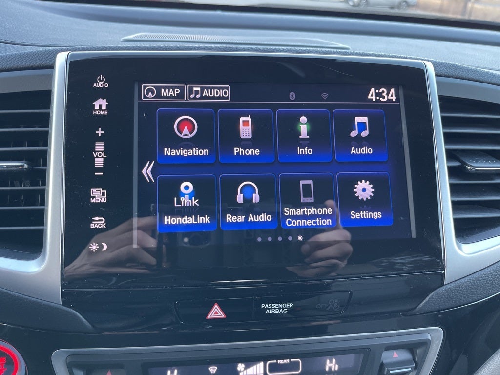 2017 Honda Pilot Touring AWD ** HondaTrue Used Certified **