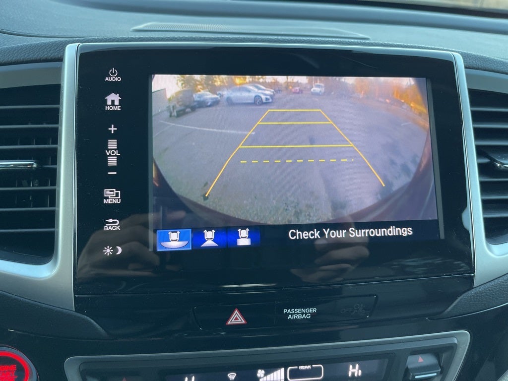 2017 Honda Pilot Touring AWD ** HondaTrue Used Certified **