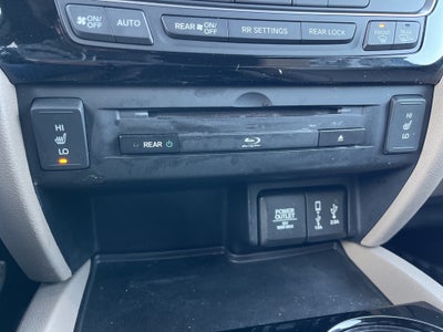 2017 Honda Pilot Touring AWD ** HondaTrue Used Certified **