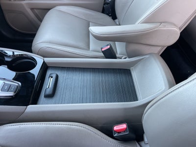 2017 Honda Pilot Touring AWD ** HondaTrue Used Certified **