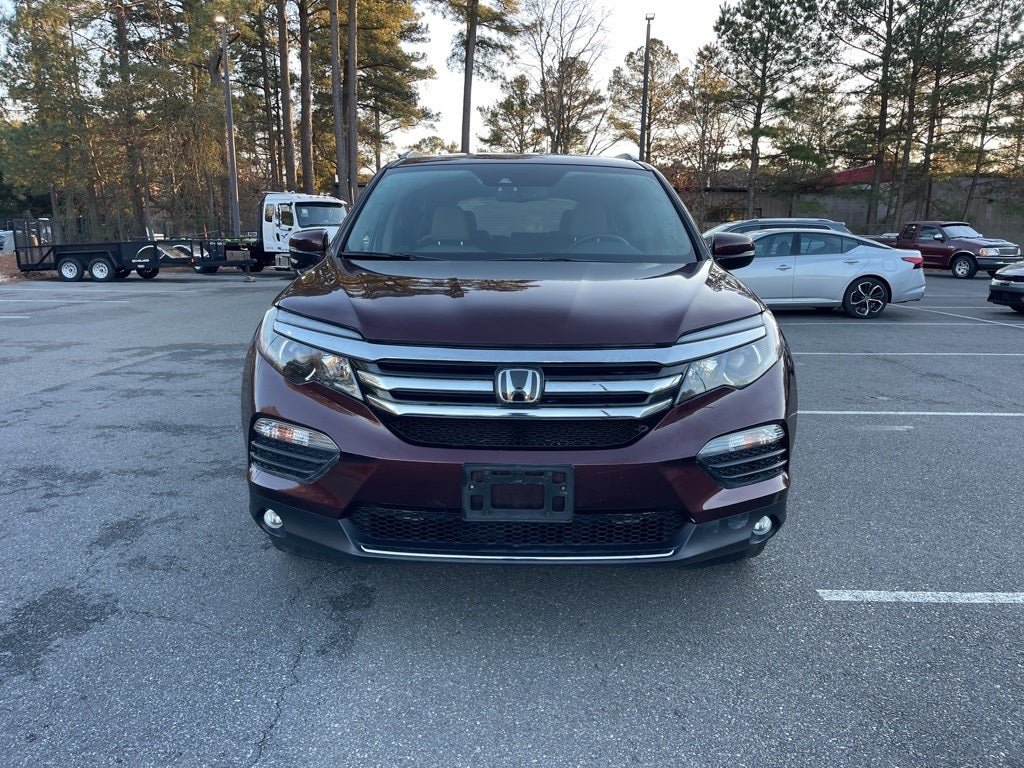 2017 Honda Pilot Touring AWD ** HondaTrue Used Certified **