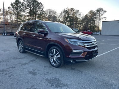 2017 Honda Pilot Touring AWD ** HondaTrue Used Certified **