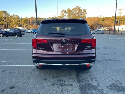 2017 Honda Pilot Touring AWD ** HondaTrue Used Certified **