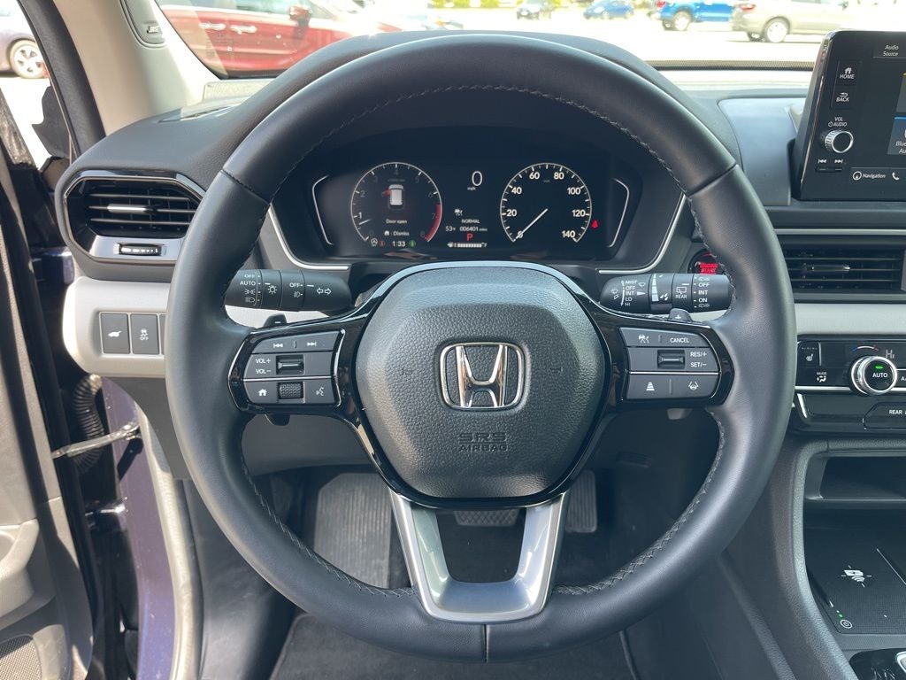 2025 Honda Pilot Touring AWD ** HondaTrue Certified 7 Year / 100,000 **