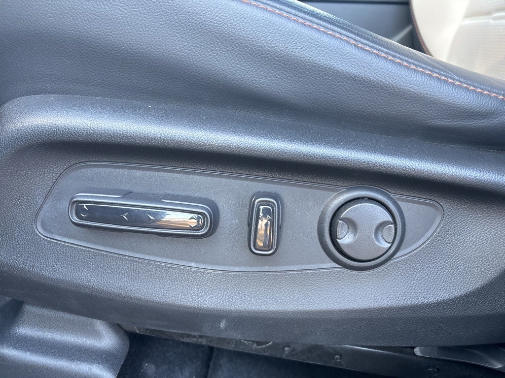 2023 Honda CR-V Hybrid Sport Touring AWD ** HondaTrue Certified 7 Year / 100,000 **