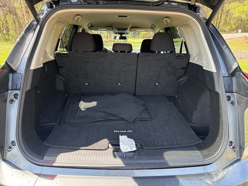 2025 Nissan Rogue SV ** Pohanka Certified 6 Months/6,000 Miles **