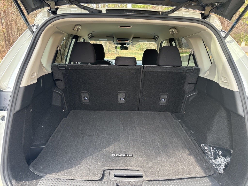 2023 Nissan Rogue SV AWD ** Pohanka Certified 10 Year / 100,000 **