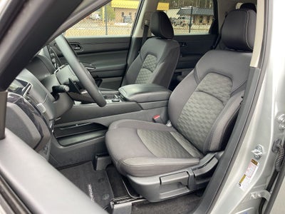 2024 Nissan Pathfinder S