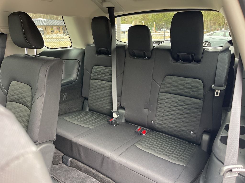 2024 Nissan Pathfinder S
