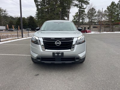 2024 Nissan Pathfinder S