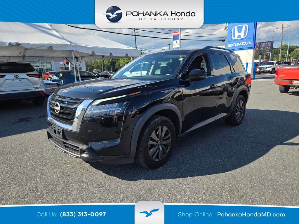 2022 Nissan Pathfinder SV