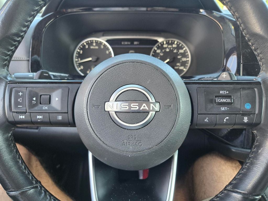 2022 Nissan Pathfinder SV