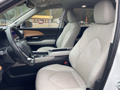 2024 Toyota Grand Highlander Limited ** Pohanka Certified 10 YEAR/100,000 **