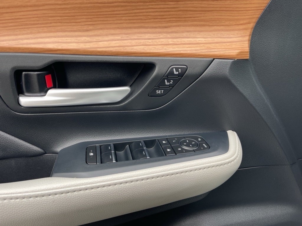 2024 Toyota Grand Highlander Limited ** Pohanka Certified 10 YEAR/100,000 **