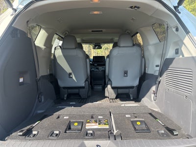 2023 Toyota Sienna XLE 7 Passenger AWD ** Pohanka Certified 10 Year/100,0