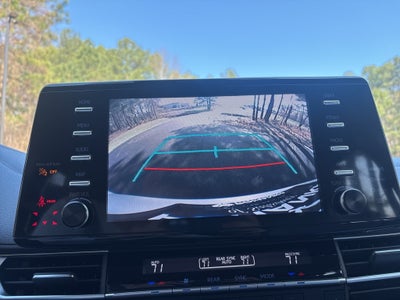 2023 Toyota Sienna XLE 7 Passenger AWD ** Pohanka Certified 10 Year/100,0