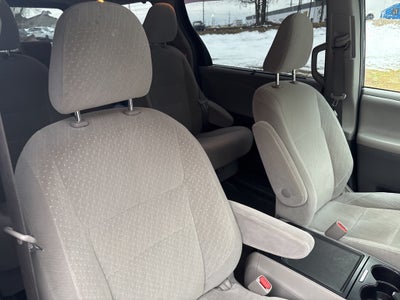 2018 Toyota Sienna LE 7 Passenger ** Pohanka Certified 6 Months / 6,000