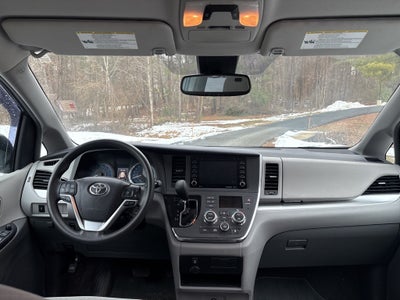 2018 Toyota Sienna LE 7 Passenger ** Pohanka Certified 6 Months / 6,000