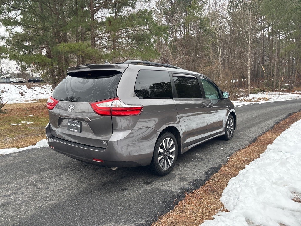 2018 Toyota Sienna LE 7 Passenger ** Pohanka Certified 6 Months / 6,000