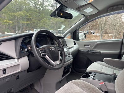 2018 Toyota Sienna LE 7 Passenger ** Pohanka Certified 6 Months / 6,000
