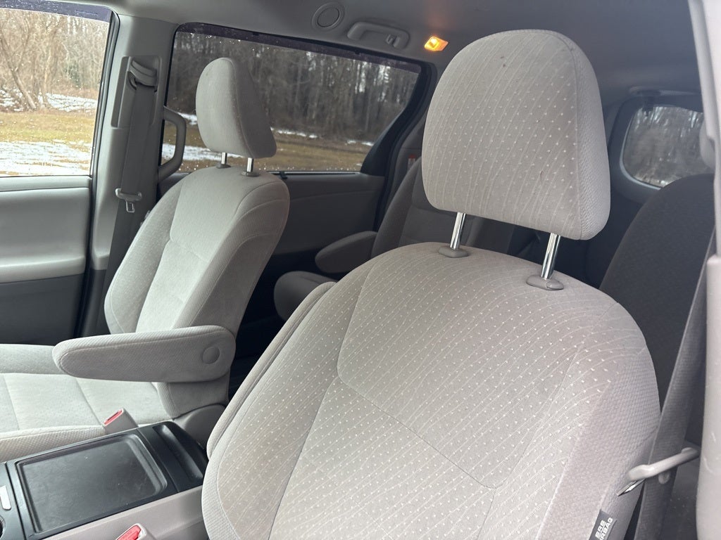 2018 Toyota Sienna LE 7 Passenger ** Pohanka Certified 6 Months / 6,000