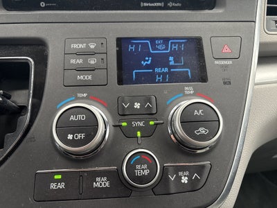 2018 Toyota Sienna LE 7 Passenger ** Pohanka Certified 6 Months / 6,000