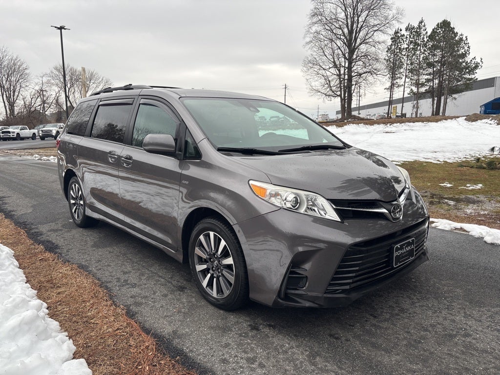 2018 Toyota Sienna LE 7 Passenger ** Pohanka Certified 6 Months / 6,000