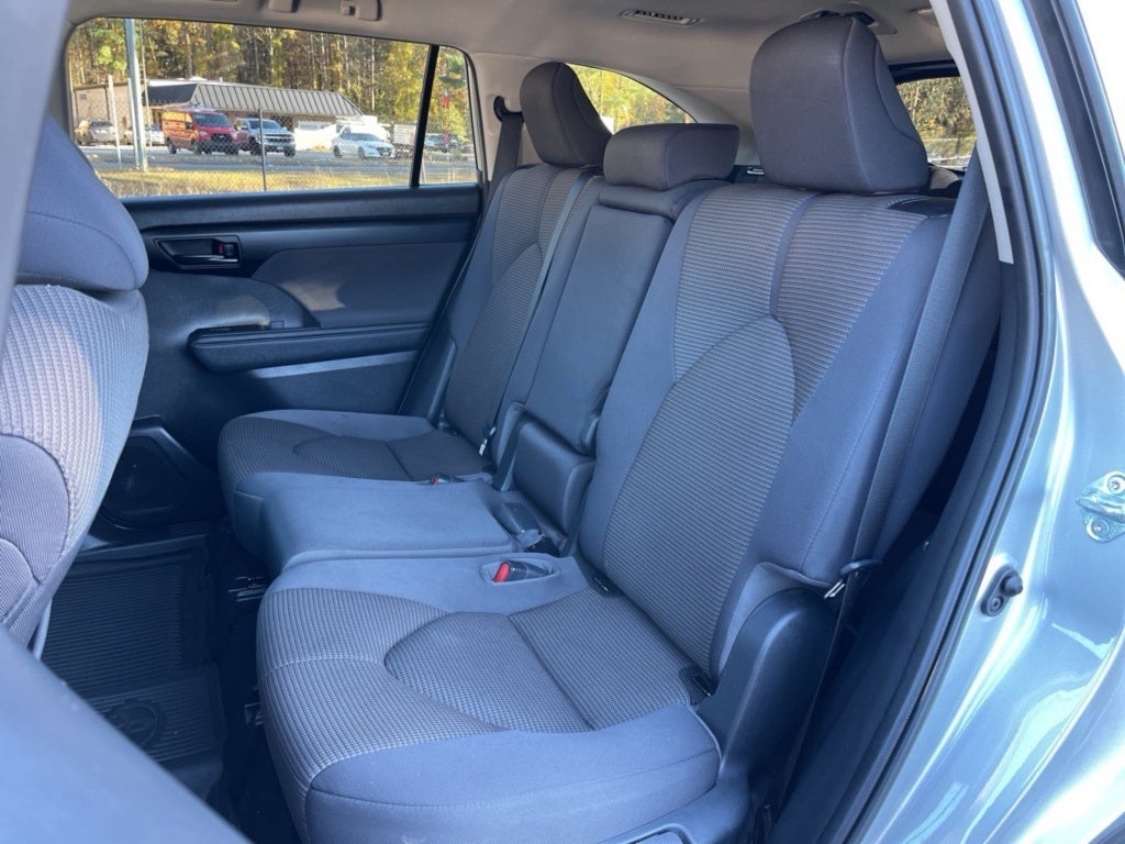 2023 Toyota Highlander L ** Pohanka Certified 10 YEAR/100,000 **