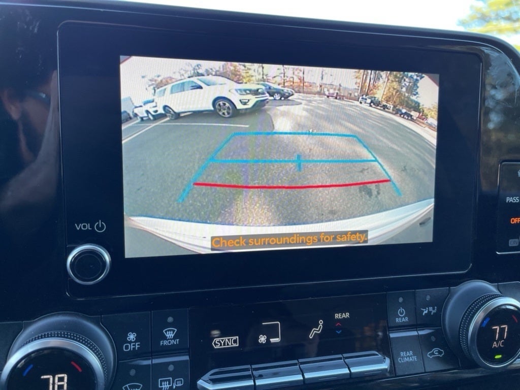 2023 Toyota Highlander L ** Pohanka Certified 10 YEAR/100,000 **