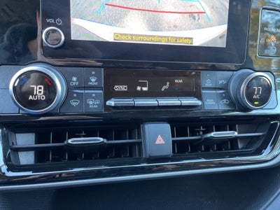 2023 Toyota Highlander L ** Pohanka Certified 10 YEAR/100,000 **