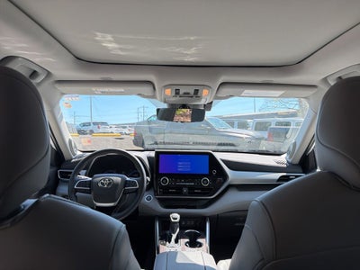 2025 Toyota Highlander Platinum