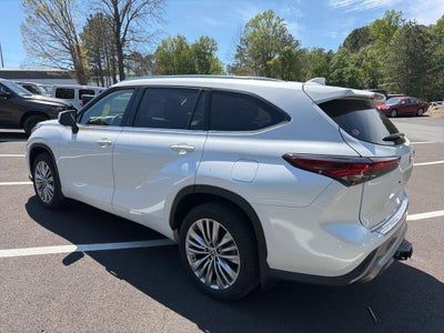 2025 Toyota Highlander Platinum