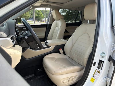 2024 Toyota Highlander XLE