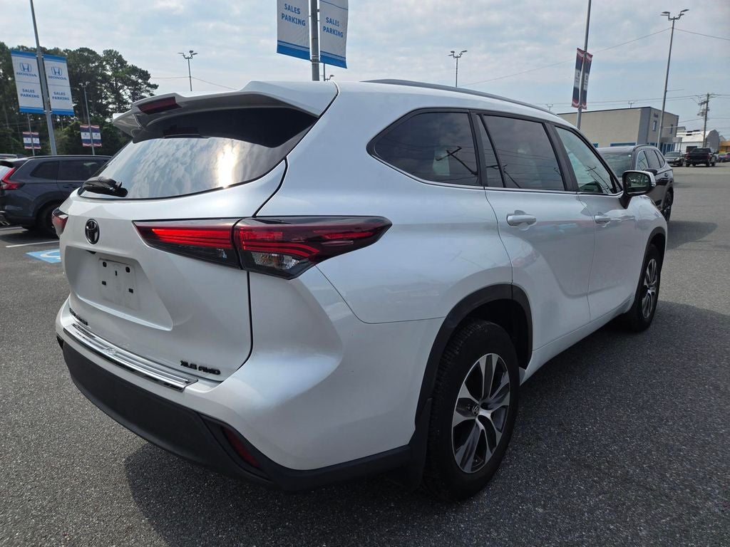 2024 Toyota Highlander XLE