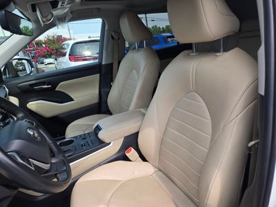 2024 Toyota Highlander XLE