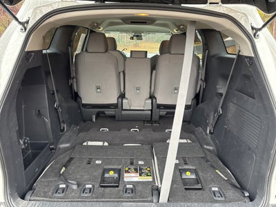 2025 Toyota Sienna LE 8 Passenger ** Pohanka Certified 10 YEAR/100,000 *