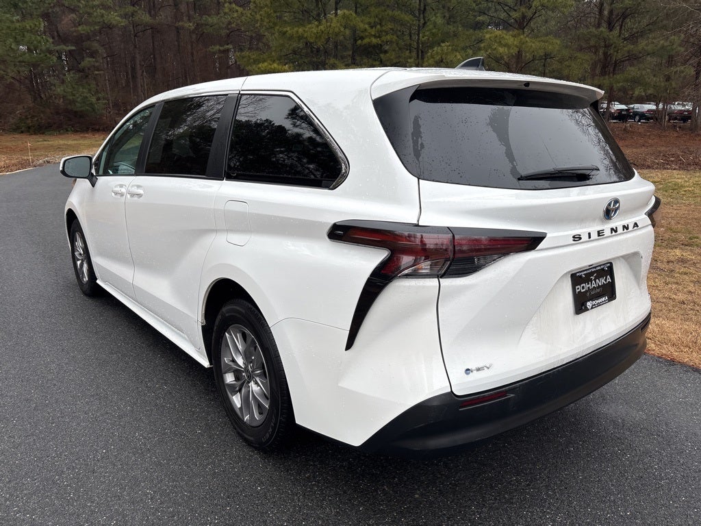 2025 Toyota Sienna LE 8 Passenger ** Pohanka Certified 10 YEAR/100,000 *