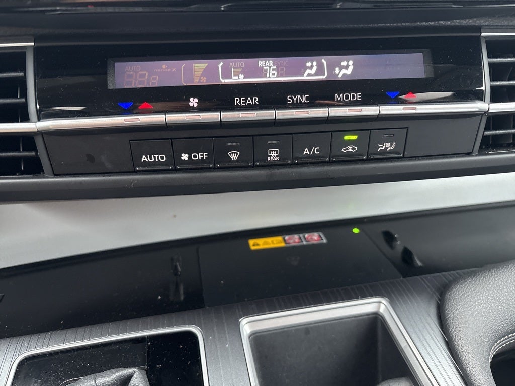 2025 Toyota Sienna LE 8 Passenger ** Pohanka Certified 10 YEAR/100,000 *