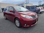 2017 Toyota Sienna XLE 8 Passenger