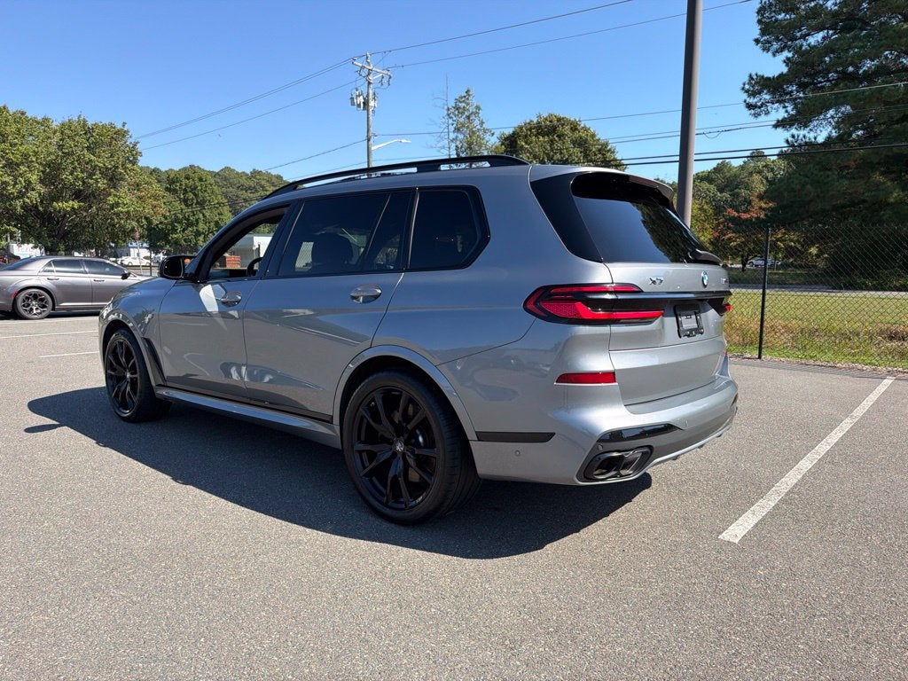 2026 BMW X7 M60i