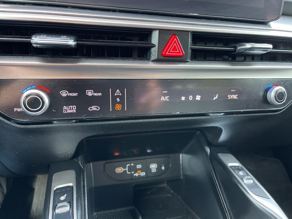 2024 Kia Sorento S ** Pohanka Certified 10 Year / 100,000 **