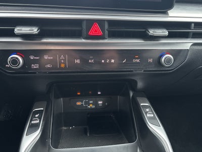 2024 Kia Sorento S ** Pohanka Certified 10 Year / 100,000 **